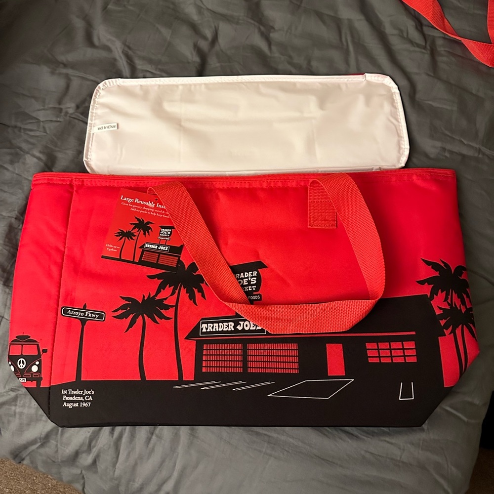 Red Trader Joe’s Insulated Bag NWT